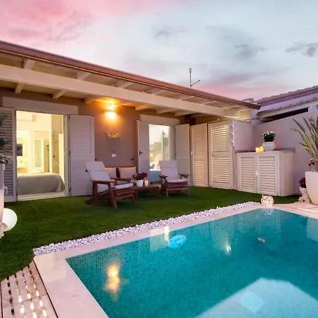 Sunset Bay Pool Sardinia With Private Heated Pool, Jacuzzi, Counter-current Swimming ヴィラ