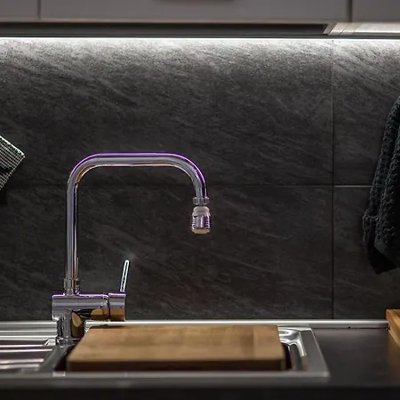 וילה Sunset Bay Pool Sardinia With Private Heated Pool, Jacuzzi, Counter-current Swimming ואלדוריה