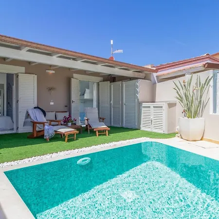 Sunset Bay Pool Sardinia With Private Heated Pool, Jacuzzi, Counter-current Swimming Villa Valledoria (Sardinia)