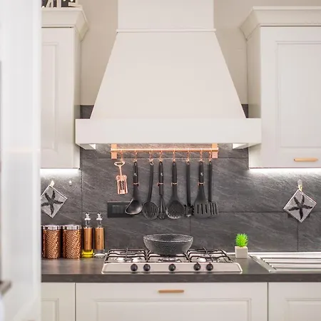 Vila Sunset Bay Pool Sardinia With Private Heated Pool, Jacuzzi, Counter-current Swimming *