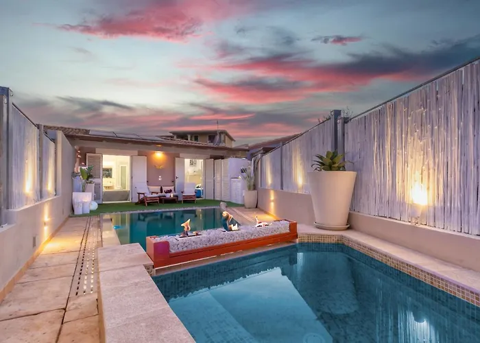 Sunset Bay Pool Sardinia With Private Heated Pool, Jacuzzi, Counter-current Swimming *